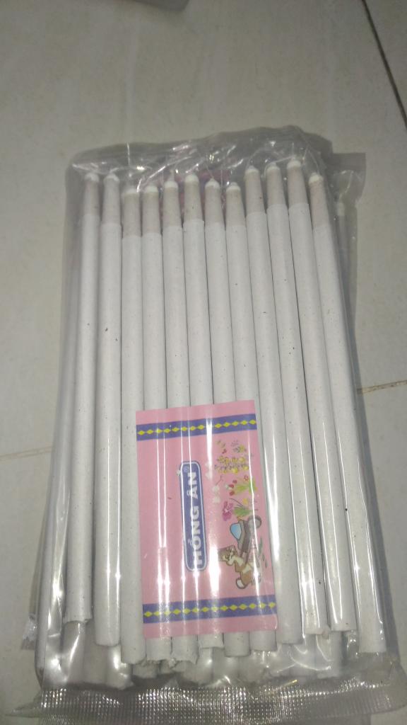 Phấn sáp Hồng Ân bịch 12 cây